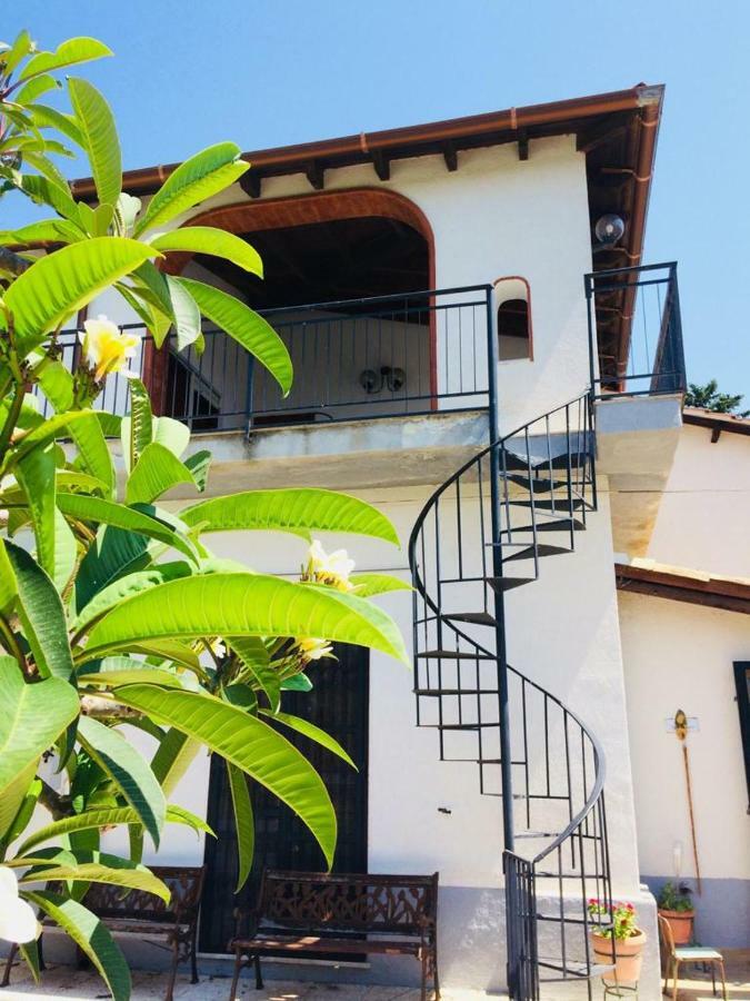 Casa Vacanza Mariaoliva Villa Menfi Exteriör bild
